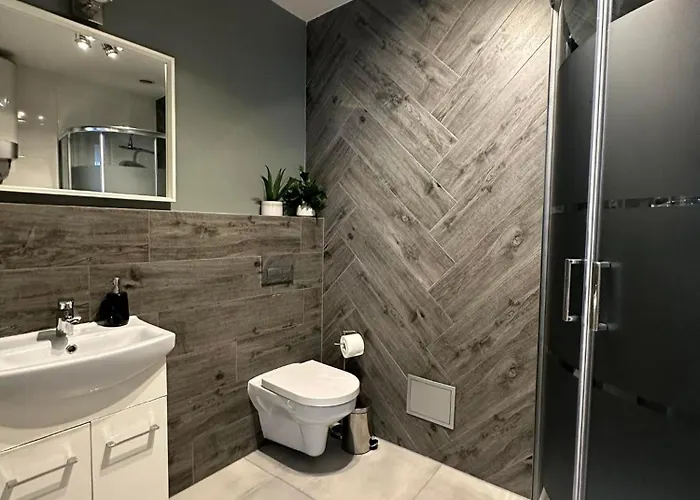 Mazowiecka 11 * Krakow